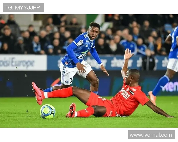 尚布利与克莱蒙特的激烈对决揭示法甲联赛新格局与球队发展潜力 尚布利与克莱蒙特的激烈对决揭示法甲联赛新格局与球队发展潜力