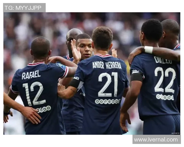 巴黎圣日耳曼与里昂的巅峰对决精彩回顾与赛后分析