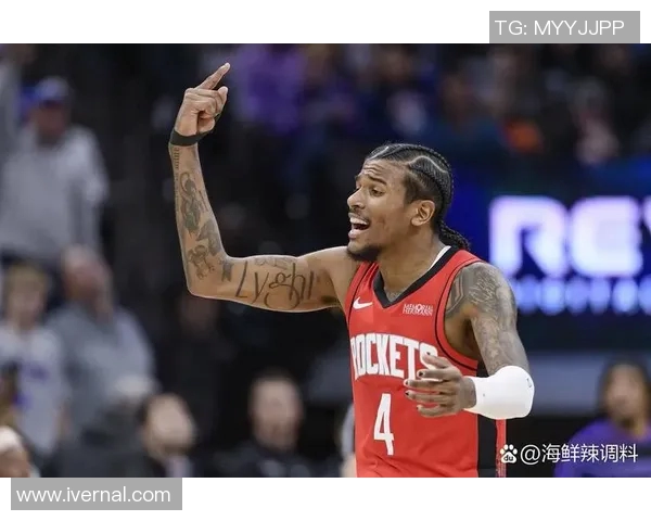 火箭队与森林狼激战一触即发精彩对决引发球迷热议 火箭队与森林狼激战一触即发精彩对决引发球迷热议