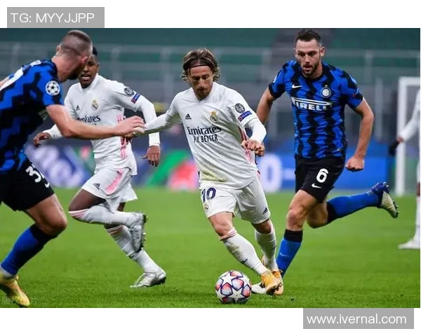 火箭队与勇士队激战正酣11月7日精彩对决引发球迷热议 火箭队与勇士队激战正酣11月7日精彩对决引发球迷热议